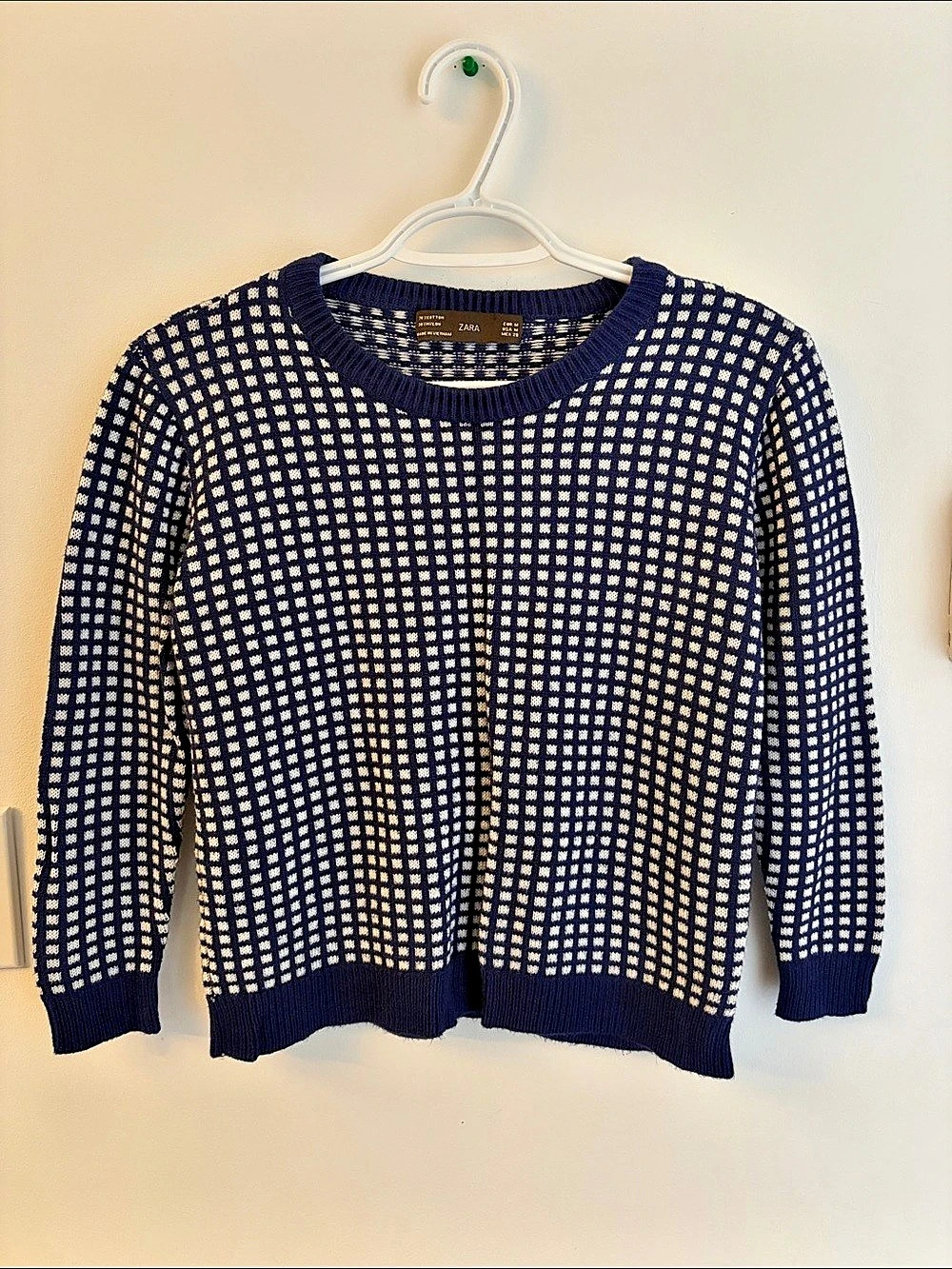 Zara Geometric Knit Sweater in Blue & White Size Medium